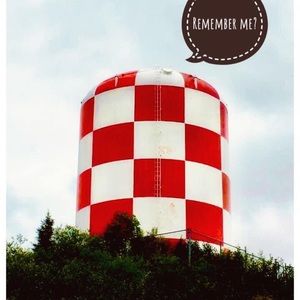 Meet your Posher, Tina